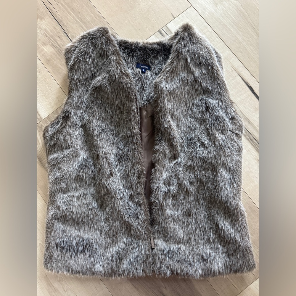 Faux Fur Vest in Gray